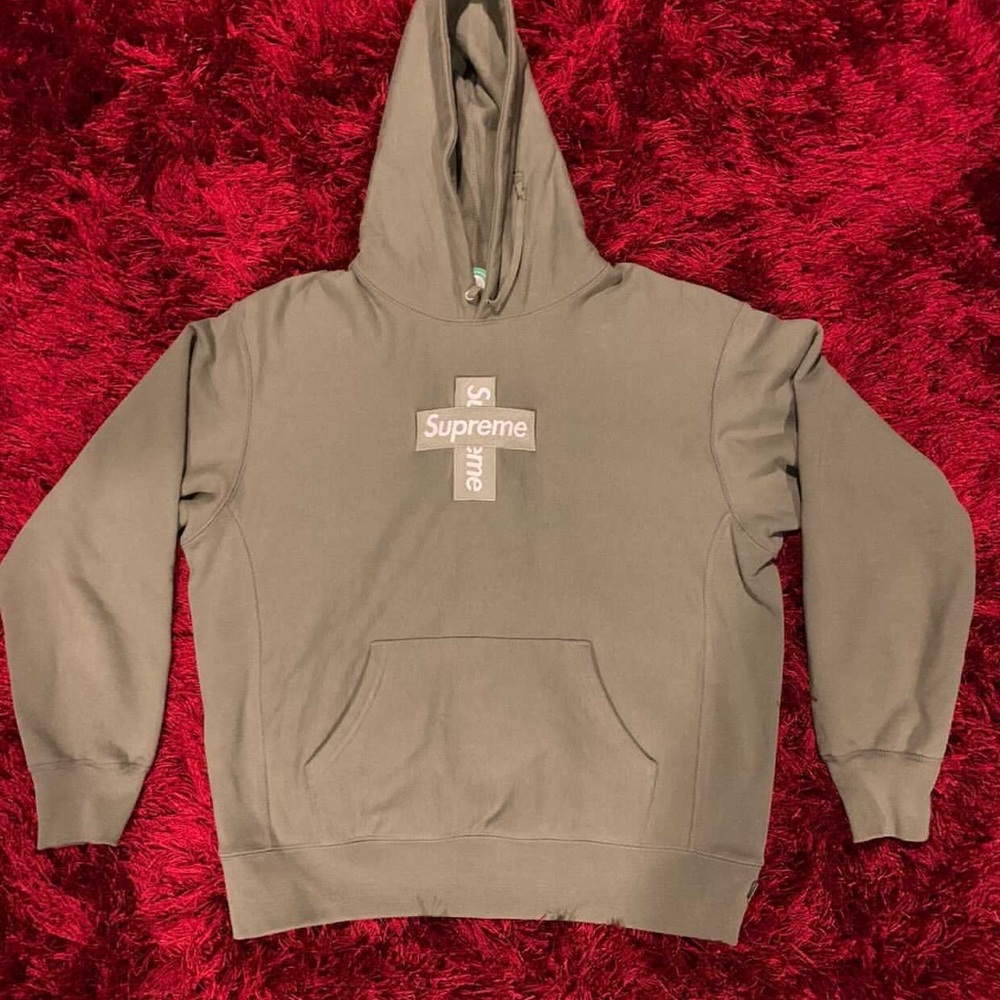 Supreme Hoodie
